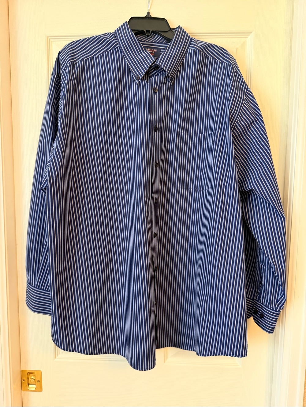 Roundtree & Yorke Navy and White Stripe Button-Down Shirt